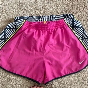 Nike dri fit shorts size med